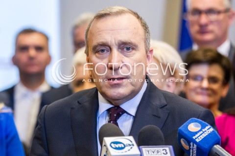  26.04.2017 RZESZOW<br />KONFERENCJA PRASOWA PRZEWODNICZACEGO PLATFORMY OBYWATELSKIEJ GRZEGORZA SCHETYNY I 60 PARLAMENTARZYSTOW PO Z OKAZJI INAUGURACJI CYKLU SPOTKAN OBYWATELSKIE PODKARPACIE KTORE ODBYWAJA SIE W DNIU DZISIEJSZYM W 18 POWIATACH NA TERENIE WOJEWODZTWA PODKARPACKIEGO <br />N/Z GRZEGORZ SCHETYNA <br /> 