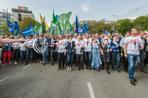  06.05.2017 WARSZAWA<br />MARSZ WOLNOSCI<br />N/Z RYSZARD PETRU BORYS BUDKA MALGORZATA KIDAWA BLONSKA EWA KOPACZ  WLADYSLAW KOSINIAK KAMYSZ BOGDAN BORUSEWICZ KATARZYNA LUBNAUER HANNA GRONKIEWICZ WALTZ ANDRZEJ HALICKI<br /> 