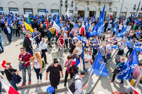  06.05.2017 WARSZAWA<br />MARSZ WOLNOSCI<br />N/Z UCZESTNICY MARSZU<br /> 