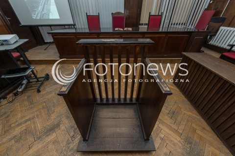  20.04.2017 WARSZAWA<br />SAD OKREGOWY<br />N/Z MIEJSCE ZEZNAN SWIADKOW<br /> 