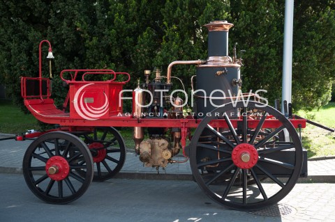  20.05.2017 WARSZAWA<br />STRAZACKA NOC MUZEOW W MINISTERSTWIE SPRAW WEWNETRZNYCH I ADMINISTACJI<br />N/Z STARODAWNY WOZ STRAZACKI<br /> 