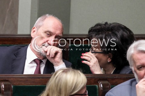  24.05.2017 WARSZAWA SEJM<br />POSIEDZENIE SEJMU RP<br />N/Z MINISTER OBRONY ANTONI MACIEREWICZ ELZBIETA WITEK<br /> 