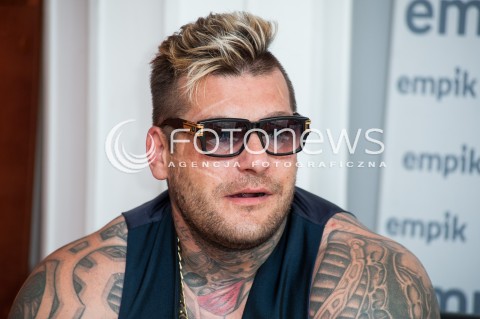  25.05.2017 WARSZAWA<br />PROMOCJA PLYTY POPKA PT. TRZECH KROLI<br />N/Z POPEK PAWEL RYSZARD MIKOLAJUW<br /> 