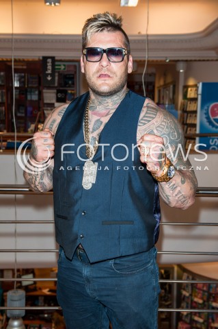  25.05.2017 WARSZAWA<br />PROMOCJA PLYTY POPKA PT. TRZECH KROLI<br />N/Z POPEK PAWEL RYSZARD MIKOLAJUW<br /> 