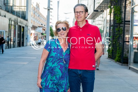  07.06.2017 WARSZAWA<br />
PREMIERA KSIAZKI AGATY MLYNARSKIEJ MOJA WIZJA <br />
N/Z AGATA MLYNARSKA Z MEZEM MAZ PARTNER CHLOPAK<br />
 