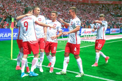  10.06.2017 WARSZAWA PILKA NOZNA <br />FOOTBALL POLISH ELIMINACJE MS 2018<br />MECZ POLSKA - RUMUNIA NA STADIONIE NARODOWYM<br />N/Z RADOSC ROBERT LEWANDOWSKI BRAMKA GOL THIAGO CIONEK KAROL LINETTY<br /> 