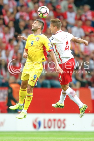  10.06.2017 WARSZAWA PILKA NOZNA <br />FOOTBALL POLISH ELIMINACJE MS 2018<br />MECZ POLSKA - RUMUNIA NA STADIONIE NARODOWYM<br />N/Z THIAGO CIONEK FLORIN ANDONE <br /> 