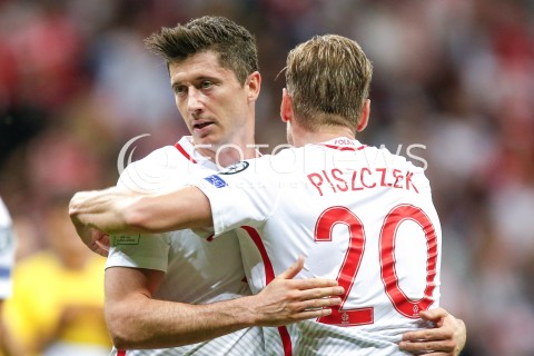  10.06.2017 WARSZAWA PILKA NOZNA <br />FOOTBALL POLISH ELIMINACJE MS 2018<br />MECZ POLSKA - RUMUNIA NA STADIONIE NARODOWYM<br />N/Z LUKASZ PISZCZEK ROBERT LEWANDOWSKI  <br /> 