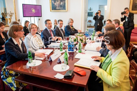  14.06.2016 WARSZAWA<br />SPOTKANIE KONCZACE PREZYDENCJE POLSKI W GRUPIE V4<br />N/Z MATEUSZ MORAWIECKI PRZEDSTAWICIELE RZADOW GRUPY V4<br /> 