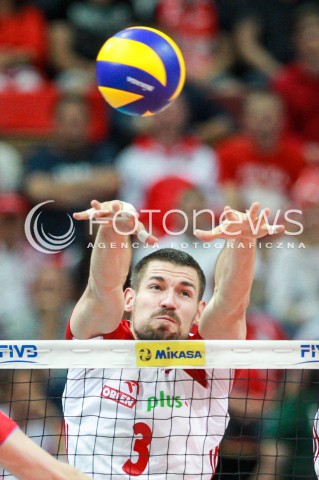  15.06.2017 KATOWICE <br />SIATKOWKA MEZCZYZN <br />LIGA SWIATOWA 2017 <br />FIVB VOLLEYBALL WORLD LEAGUE 2017 <br />MECZ POLSKA - ROSJA ( Poland - Russia ) <br />N/Z DAWID KONARSKI BLOK SYLWETKA <br /> 