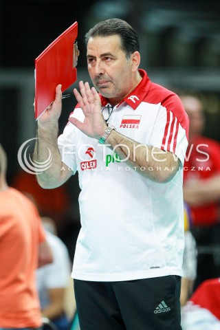  15.06.2017 KATOWICE <br />SIATKOWKA MEZCZYZN <br />LIGA SWIATOWA 2017 <br />FIVB VOLLEYBALL WORLD LEAGUE 2017 <br />MECZ POLSKA - ROSJA ( Poland - Russia ) <br />N/Z FERDINANDO DE GIORGI - I TRENER ( HEAD COACH ) SYLWETKA <br /> 