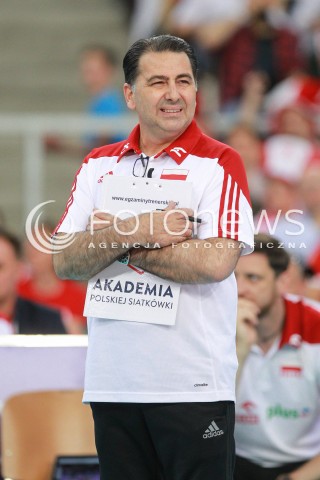  17.06.2017 LODZ <br />SIATKOWKA MEZCZYZN <br />LIGA SWIATOWA 2017 <br />FIVB VOLLEYBALL WORLD LEAGUE 2017 <br />MECZ POLSKA - IRAN ( Poland - Iran ) <br />N/Z FERDINANDO DE GIORGI - I TRENER ( HEAD COACH ) ZLOSC EMOCJE SYLWETKA <br /> 
