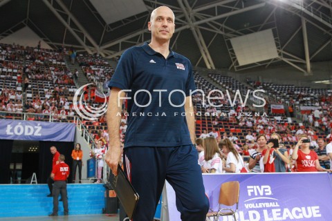  18.06.2017 LODZ <br />SIATKOWKA MEZCZYZN <br />LIGA SWIATOWA 2017 <br />FIVB VOLLEYBALL WORLD LEAGUE 2017 <br />MECZ POLSKA - IRAN ( Poland - USA ) <br />N/Z JOHN SPERAW - I TRENER ( HEAD COACH ) SYLWETKA <br /> 