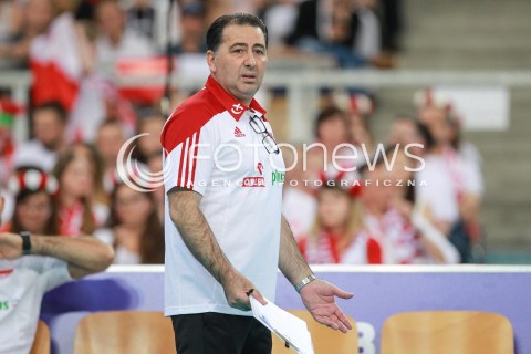  18.06.2017 LODZ <br />
SIATKOWKA MEZCZYZN <br />
LIGA SWIATOWA 2017 <br />
FIVB VOLLEYBALL WORLD LEAGUE 2017 <br />
MECZ POLSKA - IRAN ( Poland - USA ) <br />
N/Z FERDINANDO DE GIORGI - I TRENER ( HEAD COACH ) SYLWETKA ZLOSC EMOCJE SMUTEK <br />
 