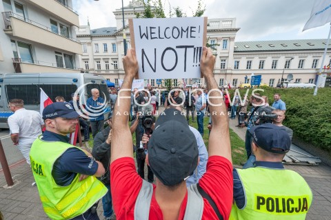  06.07.2017 WARSZAWA<br />MANIFESTACJA ANTY TRUMP<br />N/Z MANIFESTANCI<br /> 