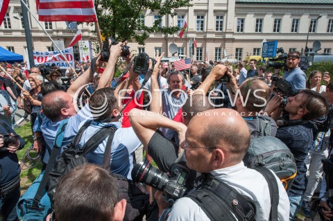  06.07.2017 WARSZAWA<br />MANIFESTACJA ANTY TRUMP<br />N/Z PROTESTUJACY<br /> 