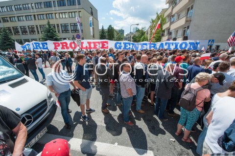  06.07.2017 WARSZAWA<br />MANIFESTACJA ANTY TRUMP<br />N/Z UCZESTNICY WYDARZENIA<br /> 