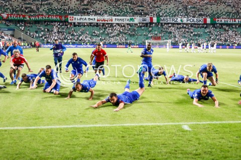  07.07.2017 WARSZAWA PILKA NOZNA <br />
FOOTBALL SUPERPUCHAR STADION LEGII<br />
MECZ LEGIA WARSZAWA - ARKA GDYNIA<br />
N/Z RADOSC DRUZYNY ARKA GDYNIA ZE ZDOBYCIA PUCHARU POLSKI<br />
 
