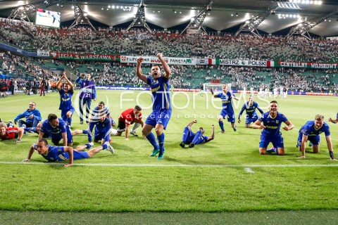  07.07.2017 WARSZAWA PILKA NOZNA <br />
FOOTBALL SUPERPUCHAR STADION LEGII<br />
MECZ LEGIA WARSZAWA - ARKA GDYNIA<br />
N/Z RADOSC DRUZYNY ARKA GDYNIA ZE ZDOBYCIA PUCHARU POLSKI<br />
 