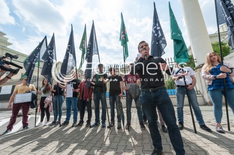 08.07.2017 WARSZAWA<br />PIKIETA NIE DLA ISLAMIZACJI POLSKI<br />N/Z MATEUSZ PLAWSKI<br /> 