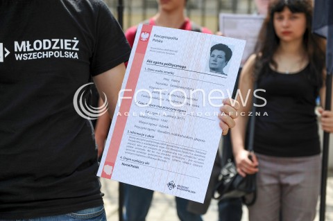  08.07.2017 WARSZAWA<br />PIKIETA NIE DLA ISLAMIZACJI POLSKI<br />N/Z AKT ZGONU POLITYCZNEGO<br /> 