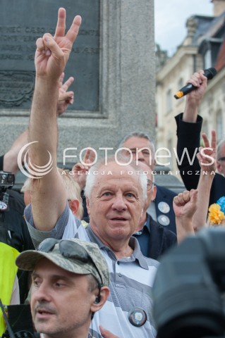  10.07.2017 WARSZAWA<br />MANIFESTACJA OPOZYCJI PODCZAS MIESIECZNICY SMOLENSKIEJ<br />N/Z STEFAN NIESIOLOWSKI<br /> 