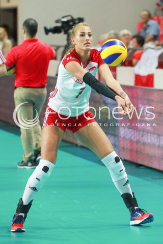  14.07.2017 OSTROWIEC SWIETOKRZYSKI <br />SIATKOWKA KOBIET <br />WORLD GRAND PRIX II DYWIZJI 2017 FIVB VOLLEYBALL <br />MECZ POLSKA - PERU ( POLAND - PERU ) <br />N/Z BERENIKA TOMSIA SYLWETKA <br /> 