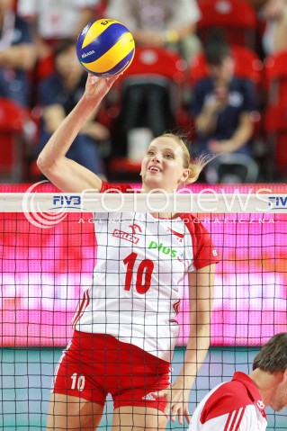  14.07.2017 OSTROWIEC SWIETOKRZYSKI <br />SIATKOWKA KOBIET <br />WORLD GRAND PRIX II DYWIZJI 2017 FIVB VOLLEYBALL <br />MECZ POLSKA - PERU ( POLAND - PERU ) <br />N/Z ZUZANNA EFIMIENKO - MLOTKOWSKA SYLWETKA ATAK <br /> 