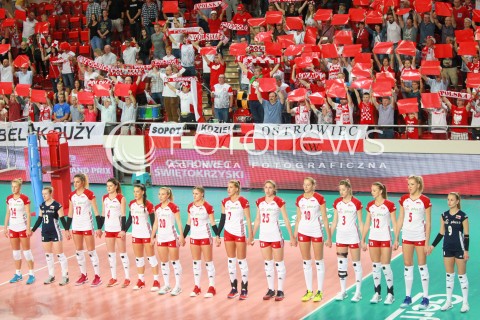  14.07.2017 OSTROWIEC SWIETOKRZYSKI <br />SIATKOWKA KOBIET <br />WORLD GRAND PRIX II DYWIZJI 2017 FIVB VOLLEYBALL <br />MECZ POLSKA - PERU ( POLAND - PERU ) <br />N/Z SIATKARKI REPREZENTACJI POLSKI HYMN JOANNA WOLOSZ  AGATA WITKOWSKA MALWINA SMARZEK MONIKA BOCIEK PATRYCJA POLAK MARLENA PLESNIEROWICZ MARTYNA GRAJBER BERENIKA TOMSIA MALGORZATA JASEK ZUZANNA EFIMIENKO - MLOTKOWSKA KLAUDIA ALAGIERSKA MONIKA BOCIEK AGNIESZKA KAKOLEWSKA ALEKSANDRA KRZOS <br /> 