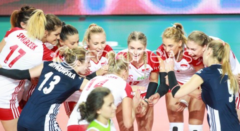  14.07.2017 OSTROWIEC SWIETOKRZYSKI <br />SIATKOWKA KOBIET <br />WORLD GRAND PRIX II DYWIZJI 2017 FIVB VOLLEYBALL <br />MECZ POLSKA - PERU ( POLAND - PERU ) <br />N/Z MARTYNA GRAJBER BERENIKA TOMSIA RADOSC EMOCJE <br /> 