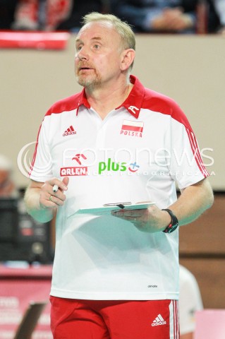  14.07.2017 OSTROWIEC SWIETOKRZYSKI <br />SIATKOWKA KOBIET <br />WORLD GRAND PRIX II DYWIZJI 2017 FIVB VOLLEYBALL <br />MECZ POLSKA - PERU ( POLAND - PERU ) <br />N/Z JACEK NAWROCKI - I TRENER ( HEAD COACH ) SYLWETKA <br /> 