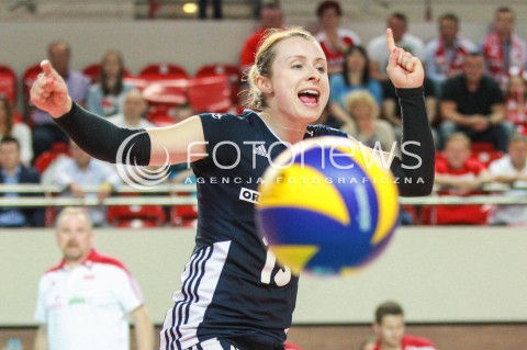  14.07.2017 OSTROWIEC SWIETOKRZYSKI <br />SIATKOWKA KOBIET <br />WORLD GRAND PRIX II DYWIZJI 2017 FIVB VOLLEYBALL <br />MECZ POLSKA - PERU ( POLAND - PERU ) <br />N/Z AGATA WITKOWSKA RADOSC EMOCJE SYLWETKA <br /> 