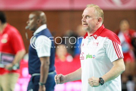  14.07.2017 OSTROWIEC SWIETOKRZYSKI <br />SIATKOWKA KOBIET <br />WORLD GRAND PRIX II DYWIZJI 2017 FIVB VOLLEYBALL <br />MECZ POLSKA - PERU ( POLAND - PERU ) <br />N/Z JACEK NAWROCKI - I TRENER ( HEAD COACH ) SYLWETKA <br /> 