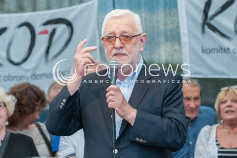  16.07.2017 WARSZAWA<br />MANIFESTACJA OPOZYCJI POD SEJMEM<br />N/Z JERZY STEPIEN <br /> 