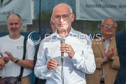  16.07.2017 WARSZAWA<br />MANIFESTACJA OPOZYCJI POD SEJMEM<br />N/Z JAN LITYNSKI<br /> 