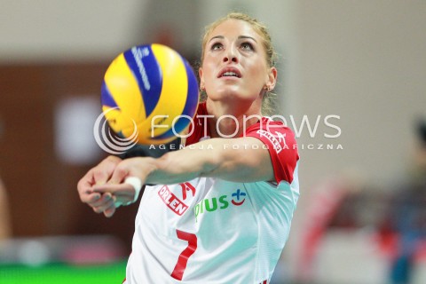  16.07.2017 OSTROWIEC SWIETOKRZYSKI <br />SIATKOWKA KOBIET <br />WORLD GRAND PRIX II DYWIZJI 2017 FIVB VOLLEYBALL <br />MECZ POLSKA - KOREA POLUDNIOWA ( POLAND - KOREA ) <br />N/Z BERENIKA TOMSIA SYLWETKA <br /> 