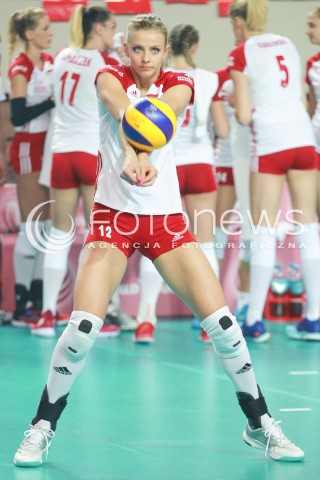  16.07.2017 OSTROWIEC SWIETOKRZYSKI <br />SIATKOWKA KOBIET <br />WORLD GRAND PRIX II DYWIZJI 2017 FIVB VOLLEYBALL <br />MECZ POLSKA - KOREA POLUDNIOWA ( POLAND - KOREA ) <br />N/Z MONIKA BOCIEK SYLWETKA <br /> 