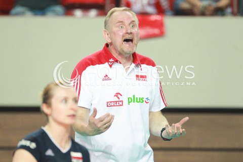  16.07.2017 OSTROWIEC SWIETOKRZYSKI <br />SIATKOWKA KOBIET <br />WORLD GRAND PRIX II DYWIZJI 2017 FIVB VOLLEYBALL <br />MECZ POLSKA - KOREA POLUDNIOWA ( POLAND - KOREA ) <br />N/Z JACEK NAWROCKI - I TRENER ( HEAD COACH ) ZLOSC EMOCJE <br /> 