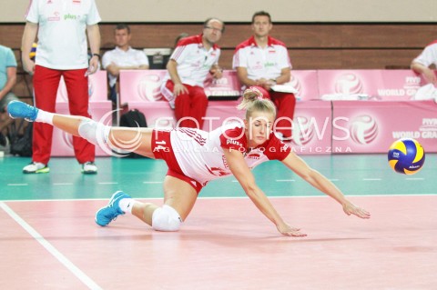  16.07.2017 OSTROWIEC SWIETOKRZYSKI <br />SIATKOWKA KOBIET <br />WORLD GRAND PRIX II DYWIZJI 2017 FIVB VOLLEYBALL <br />MECZ POLSKA - KOREA POLUDNIOWA ( POLAND - KOREA ) <br />N/Z JOANNA WOLOSZ  SYLWETKA <br /> 