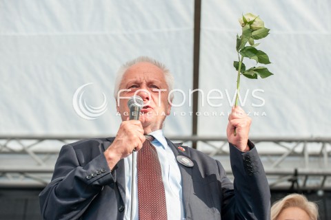  18.07.2017 WARSZAWA<br />MANIFESTACJA OPOZYCJI POD PARLAMENTEM<br />N/Z STEFAN NIESIOLOWSKI<br /> 