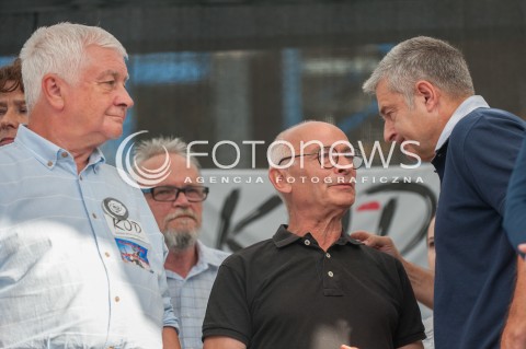  18.07.2017 WARSZAWA<br />MANIFESTACJA OPOZYCJI POD PARLAMENTEM<br />N/Z JAN LITYNSKI WLADYSLAW FRASYNIUK KRZYSZTOF LOZINSKI PAWEL KASPRZAK<br /> 