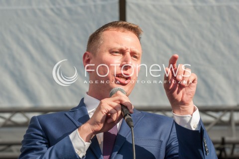  18.07.2017 WARSZAWA<br />MANIFESTACJA OPOZYCJI POD PARLAMENTEM<br />N/Z KRZYSZTOF BREJZA<br /> 