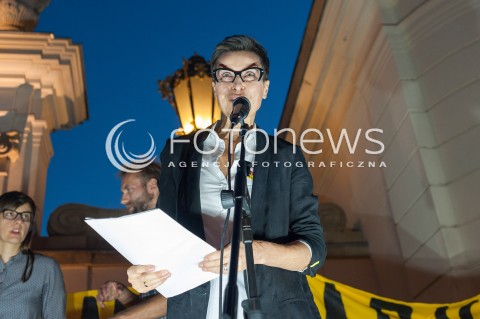  18.07.2017 WARSZAWA<br />LANCUCH SWIATLA POD PALACEM PREZYDENCKIM<br />N/Z DANUTA STENKA<br /> 