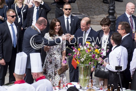  18.07.2017 GDANSK<br />WIZYTA KSIEZNEJ KATE I KSIECIA WILLIAMA W GDANSKU  <br />N/Z PREZYDENT MIASTA GDANSK PAWEL ADAMOWICZ KSIEZNA KATE KATARZYNA MIDDLETON - ( KSIEZNA CAMBRIDGE ) KSIAZE WILLIAM<br /> 