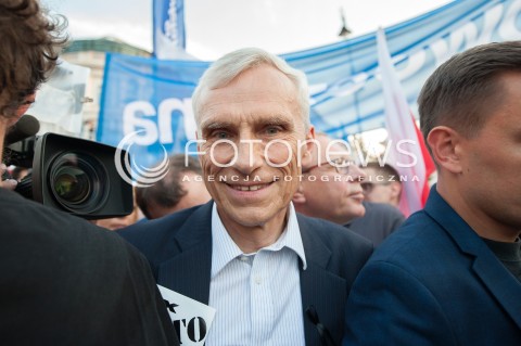  20.07.2017 WARSZAWA<br />LANCUCH SWIATLA POD PALACEM PREZYDENCKIM<br />N/Z MARCIN SWIECICKI<br /> 