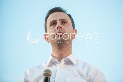  20.07.2017 WARSZAWA<br />LANCUCH SWIATLA POD PALACEM PREZYDENCKIM<br />N/Z WLADYSLAW KOSINIAK KAMYSZ<br /> 