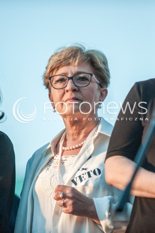  20.07.2017 WARSZAWA<br />LANCUCH SWIATLA POD PALACEM PREZYDENCKIM<br />N/Z ELZBIETA RADZISZEWSKA<br /> 