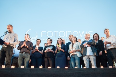  20.07.2017 WARSZAWA<br />LANCUCH SWIATLA POD PALACEM PREZYDENCKIM<br />N/Z EWA KOPACZ KATARZYNA LUBNAUER KAMILA GASIUK PIHOWICZ RYSZARD PETRU BARTOSZ ARLUKOWICZ WOJCIECH PSZONIAK LUKASZ SIMLAT MALGORZATA KIDAWA BLONSKA AGNIESZKA POMASKA<br /> 