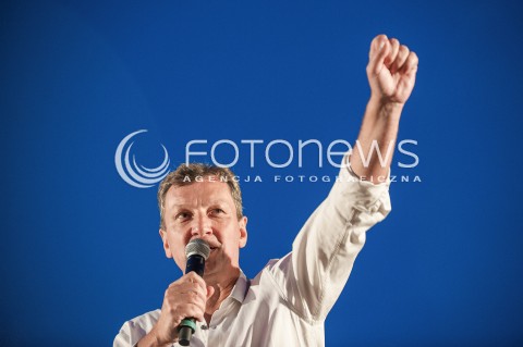  20.07.2017 WARSZAWA<br />LANCUCH SWIATLA POD PALACEM PREZYDENCKIM<br />N/Z ANDRZEJ HALICKI<br /> 