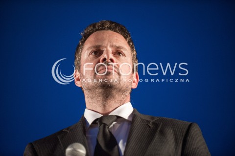  20.07.2017 WARSZAWA<br />LANCUCH SWIATLA POD PALACEM PREZYDENCKIM<br />N/Z RAFAL TRZASKOWSKI<br /> 